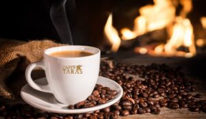L'espresso perfetto per l'autunno è il nostro caffè artigianale Taras, un gusto forte, deciso e rotondo da gustare con calma